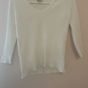 caslon white top